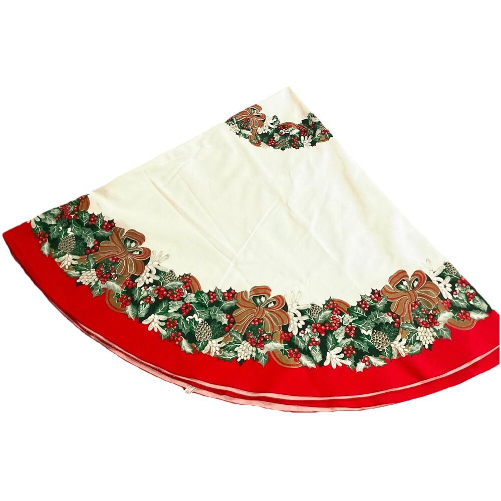 VTG  Christmas Tablecloth – 66” Round Cotton Bows Holly Berries Brazil